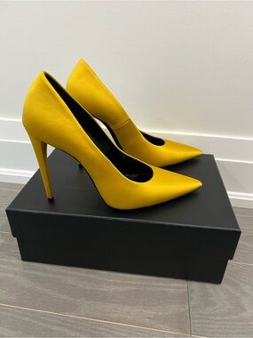 Saint Laurent Yellow Satin Pointed Toe Pumps Heels